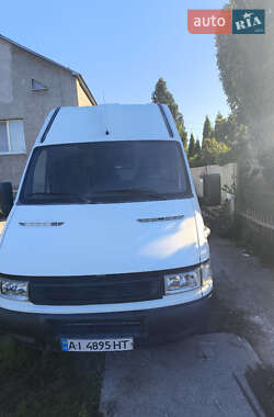 Вантажопасажирський фургон Iveco Daily 2006 в Борисполі