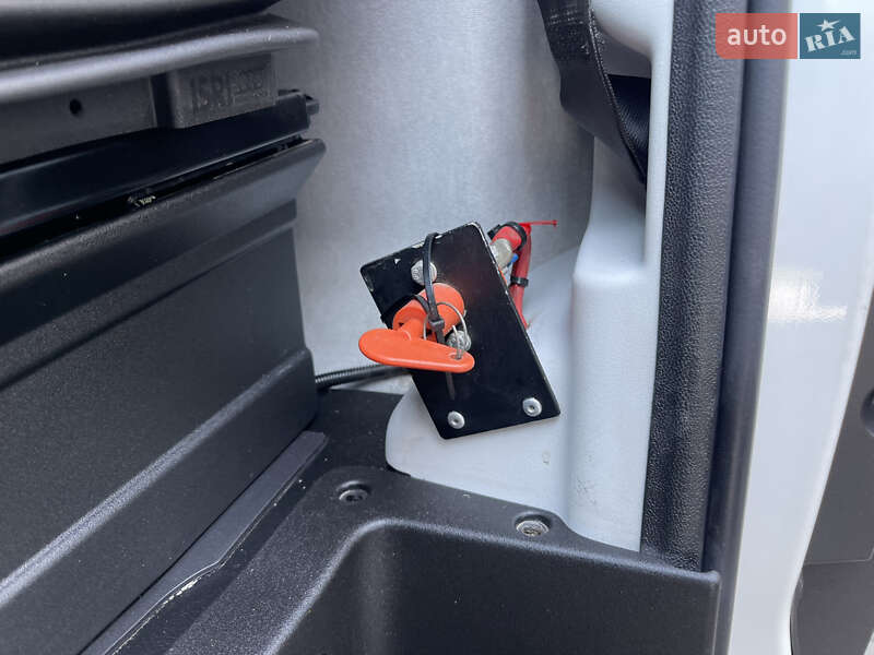 Грузовой фургон Iveco Daily 2018 в Луцке