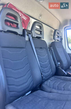Грузовой фургон Iveco Daily 2016 в 