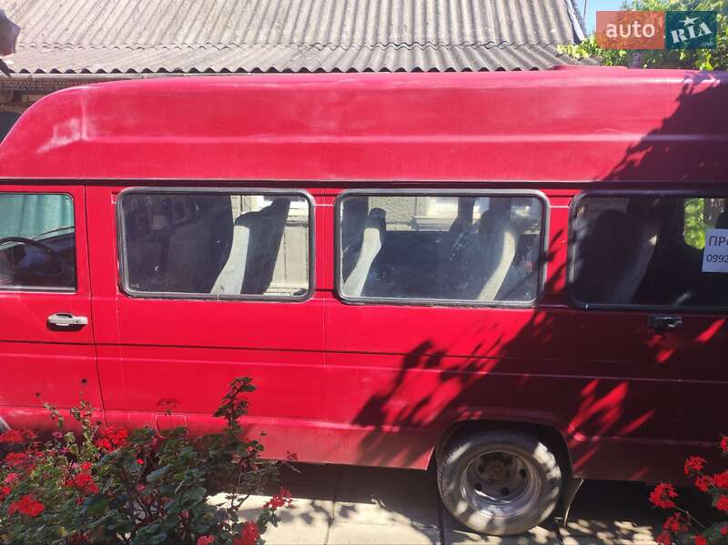 Минивэн Iveco Daily 1997 в Черновцах