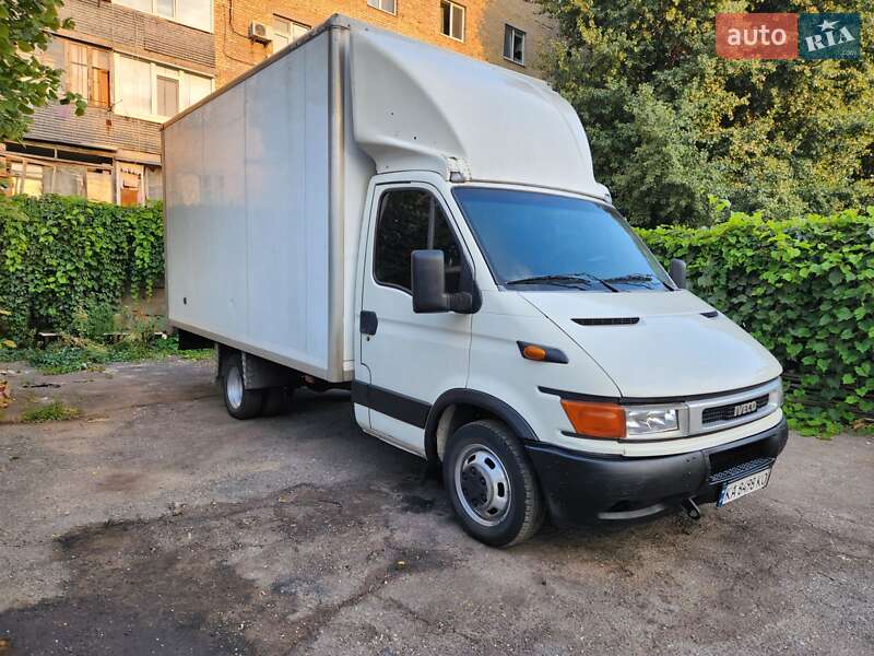 Вантажний фургон Iveco Daily 2006 в Києві