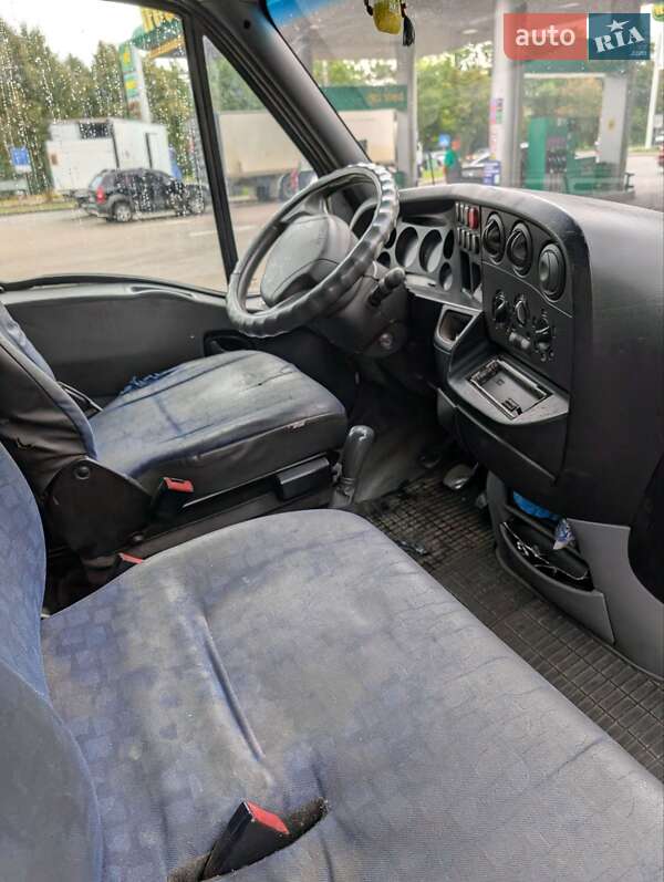 Грузовой фургон Iveco Daily 2005 в Ровно