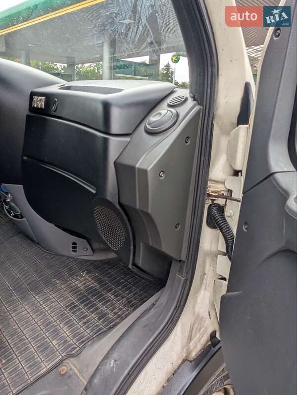 Грузовой фургон Iveco Daily 2005 в Ровно