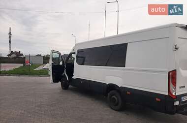 Мікроавтобус Iveco Daily 2016 в Луцьку