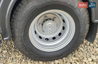 Грузовой фургон Iveco Daily 2016 в 