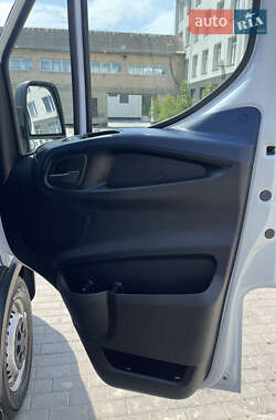 Грузовой фургон Iveco Daily 2020 в 