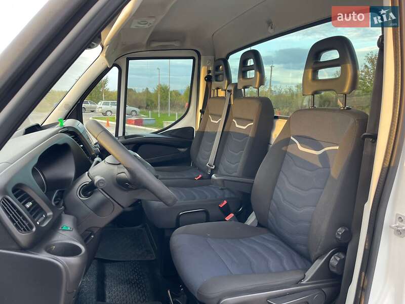 Автовоз Iveco Daily 2020 в Ужгороде