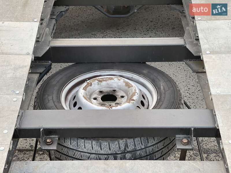 Автовоз Iveco Daily 2020 в Ужгороде