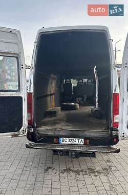 Грузовой фургон Iveco Daily 2003 в  фото 11 Грузовой фургон Iveco Daily 2003 в