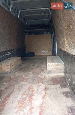 Грузовой фургон Iveco Daily 2013 в 