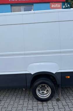 Вантажопасажирський фургон Iveco Daily 2018 в 