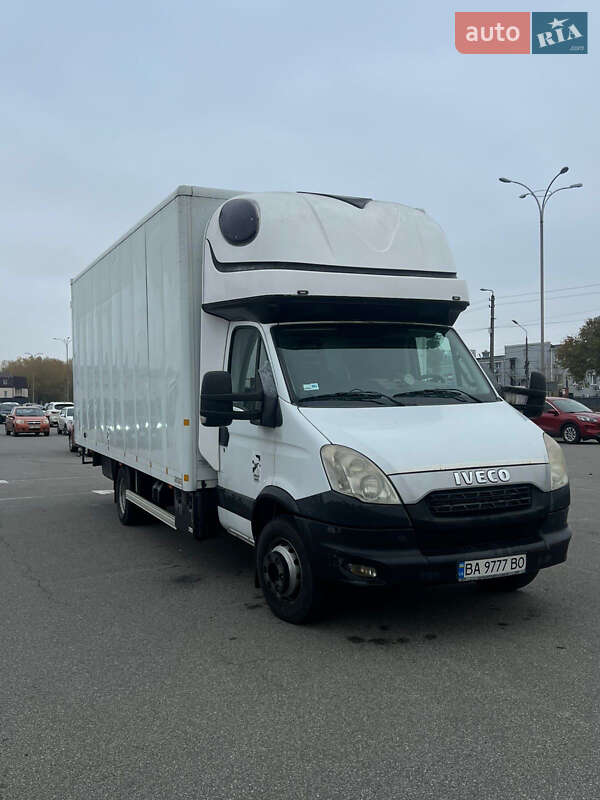 Вантажний фургон Iveco Daily 2013 в Києві