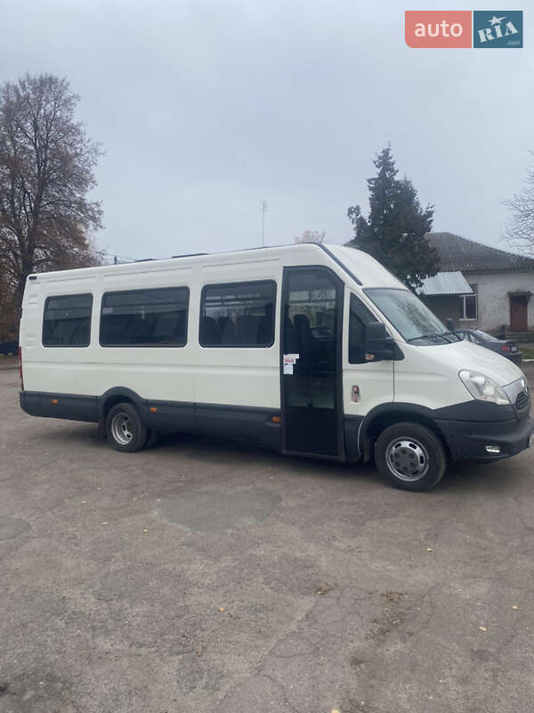 Туристический / Междугородний автобус Iveco Daily 2013 в Киеве фото 4 Туристический / Междугородний автобус Iveco Daily 2013 в Киеве