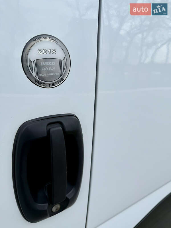 Вантажопасажирський фургон Iveco Daily 2018 в Одесі фото 18 Вантажопасажирський фургон Iveco Daily 2018 в Одесі