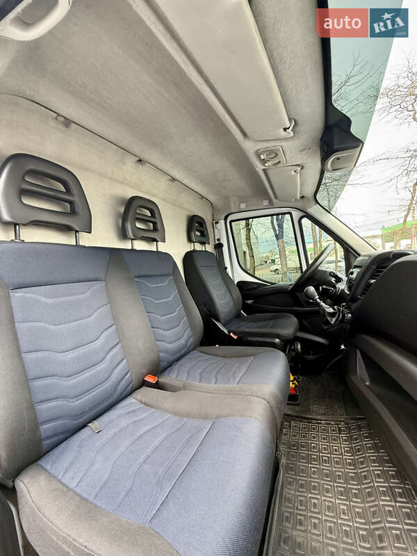 Вантажопасажирський фургон Iveco Daily 2018 в Одесі фото 39 Вантажопасажирський фургон Iveco Daily 2018 в Одесі