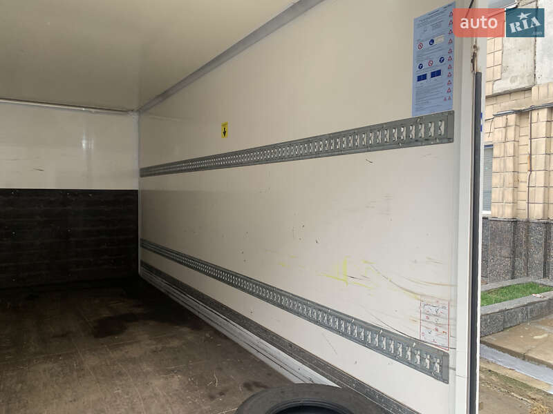 Грузовой фургон Iveco Daily 2017 в Киеве