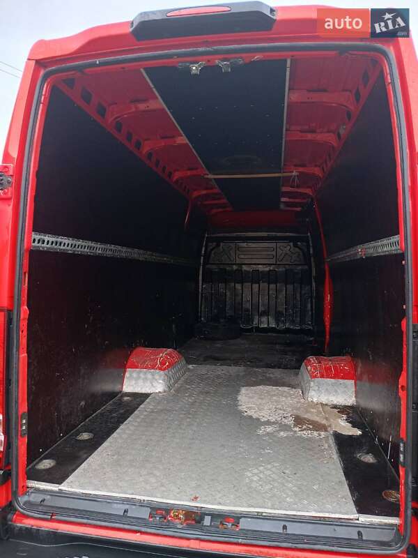 Грузовой фургон Iveco Daily 2016 в Киеве фото 21 Грузовой фургон Iveco Daily 2016 в Киеве