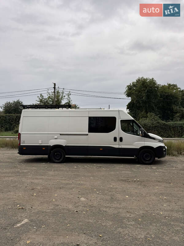 Дом на колесах Iveco Daily 2016 в Киеве