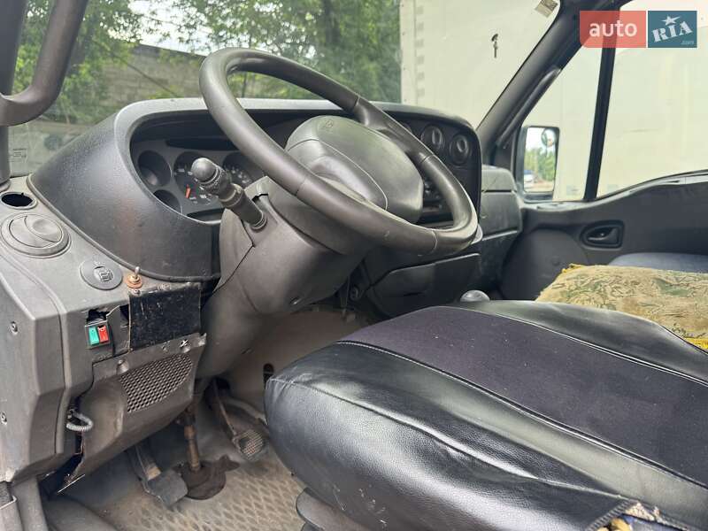 Вантажний фургон Iveco Daily 2003 в Києві