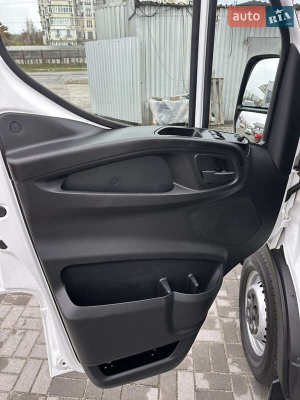 Эвакуатор Iveco Daily 2019 в Запорожье