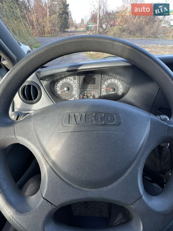 Грузовой фургон Iveco Daily 2010 в Львове