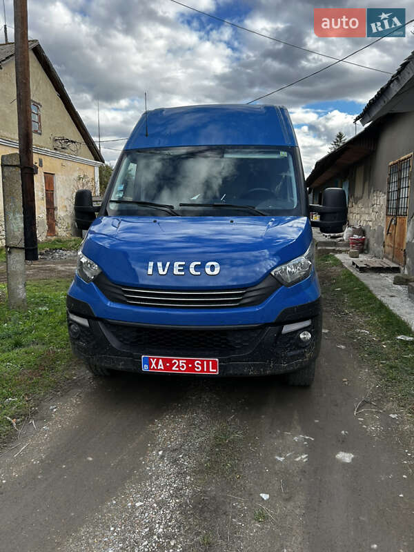 Грузовой фургон Iveco Daily 2019 в Кельменцах