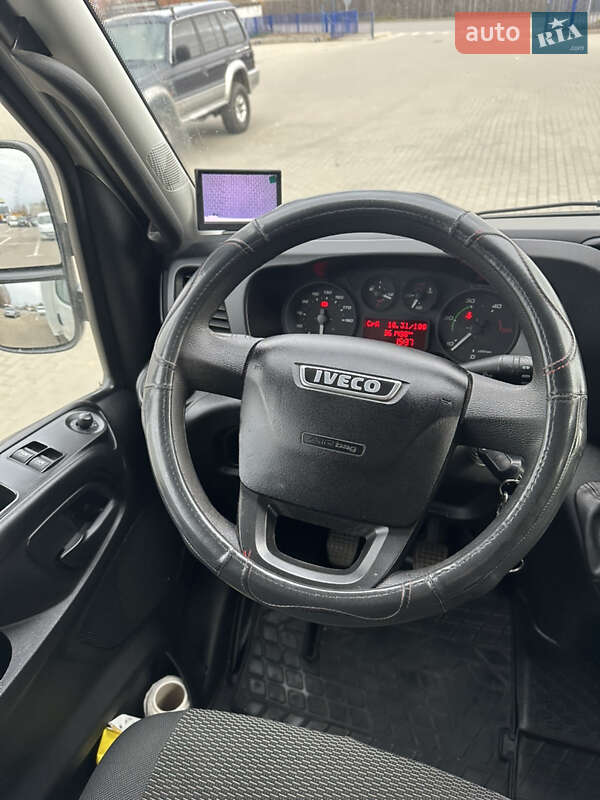 Вантажний фургон Iveco Daily 2015 в Ковелі