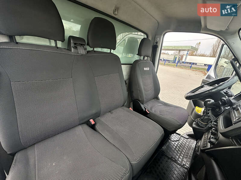 Вантажний фургон Iveco Daily 2015 в Ковелі