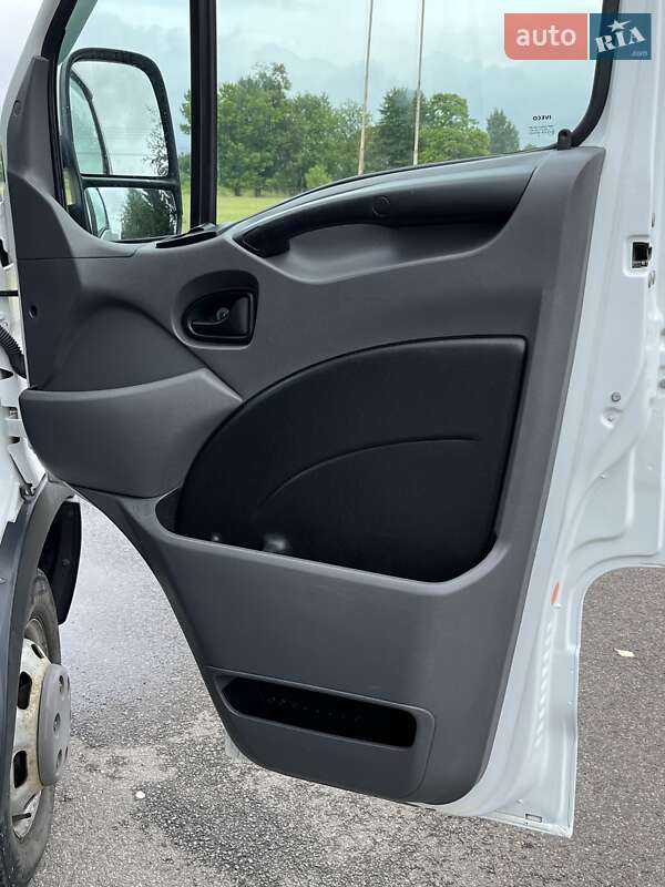 Грузовой фургон Iveco Daily 2012 в Мукачево