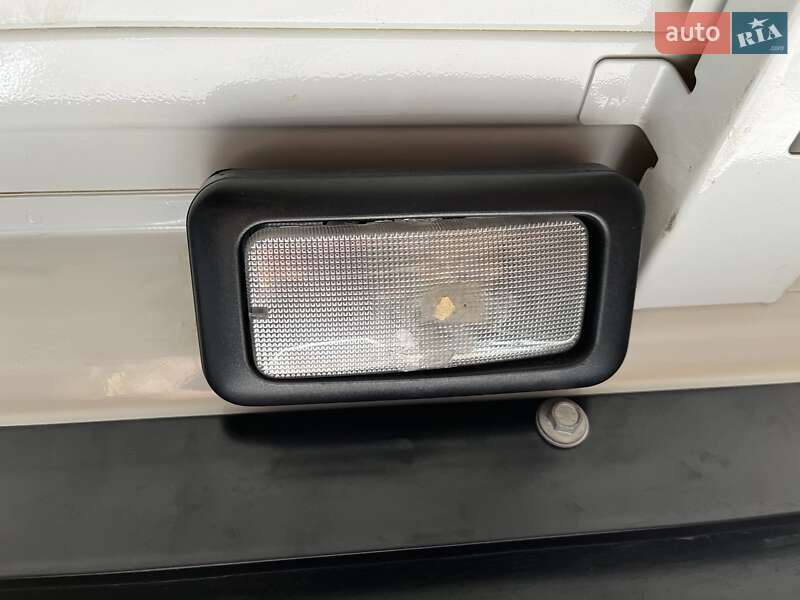 Грузовой фургон Iveco Daily 2012 в Мукачево