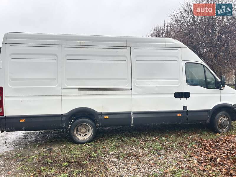 Микроавтобус грузовой (до 3,5т) Iveco Daily 2013 в Киеве фото 5 Микроавтобус грузовой (до 3,5т) Iveco Daily 2013 в Киеве
