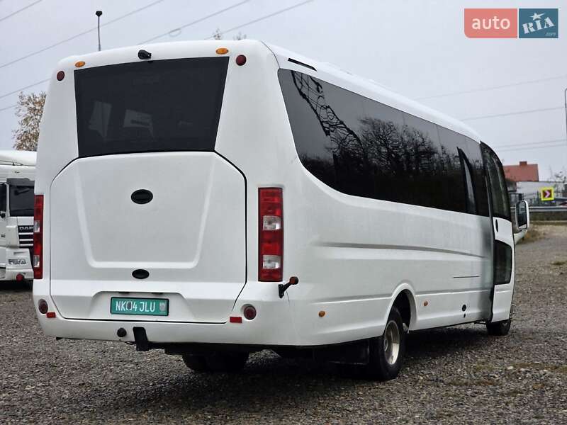 Микроавтобус Iveco Daily 2010 в Тернополе