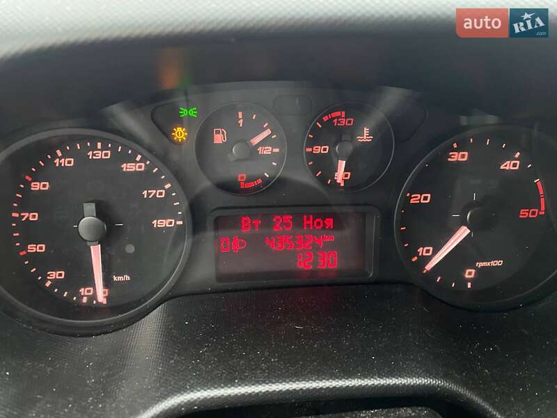 Вантажний фургон Iveco Daily 2019 в Львові