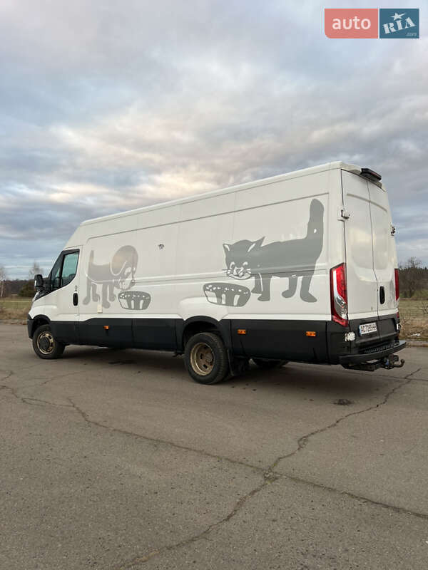Микроавтобус грузовой (до 3,5т) Iveco Daily 2015 в Луцке