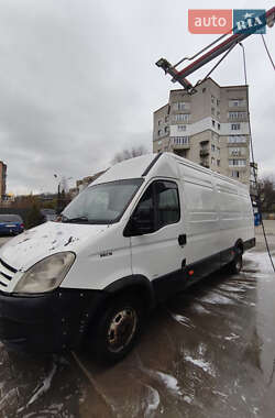 Грузовой фургон Iveco Daily 2007 в Черновцах