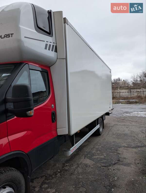 Грузовой фургон Iveco Daily 2017 в Дергачах
