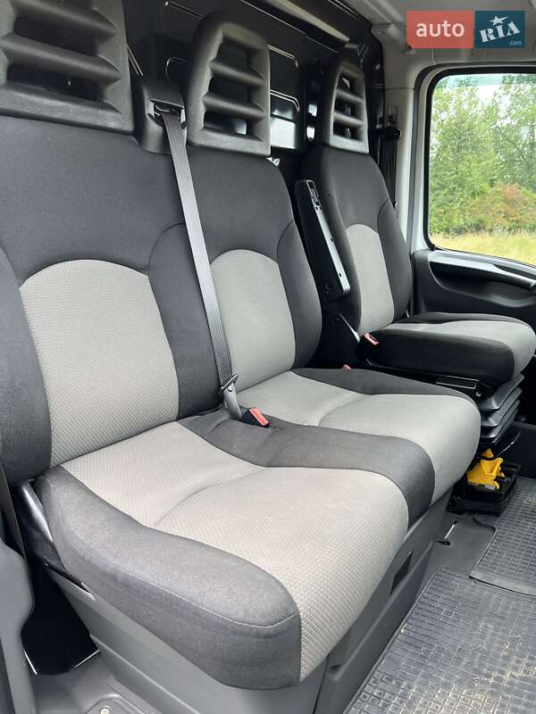 Микроавтобус грузовой (до 3,5т) Iveco Daily 2012 в Мукачево