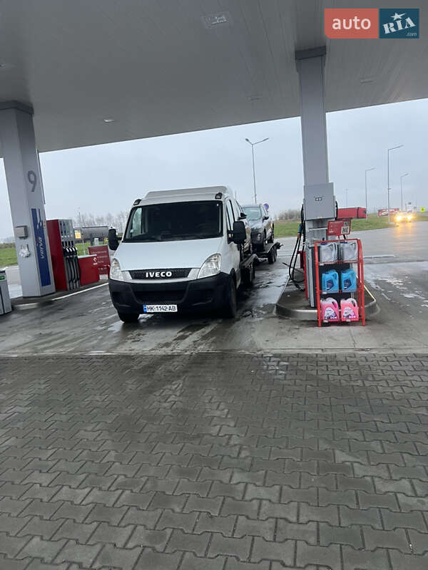 Автовоз Iveco Daily 2015 в Ровно