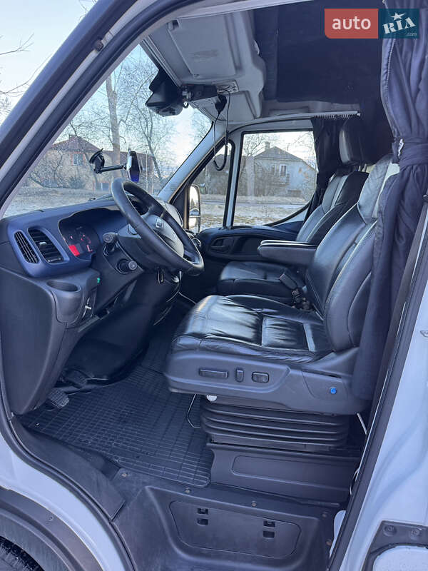 Автовоз Iveco Daily 2018 в Яворове