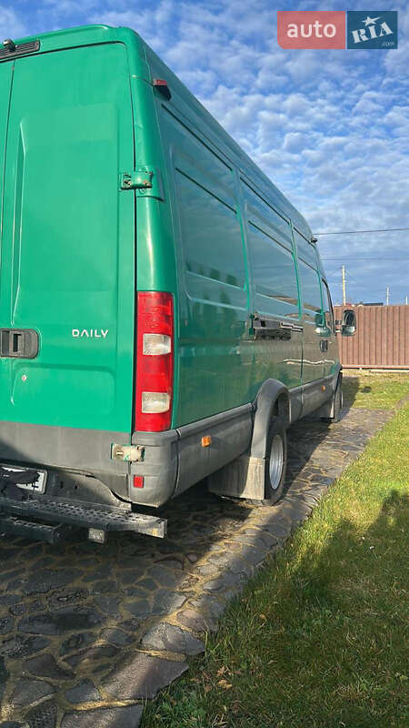 Грузовой фургон Iveco Daily 2012 в Львове