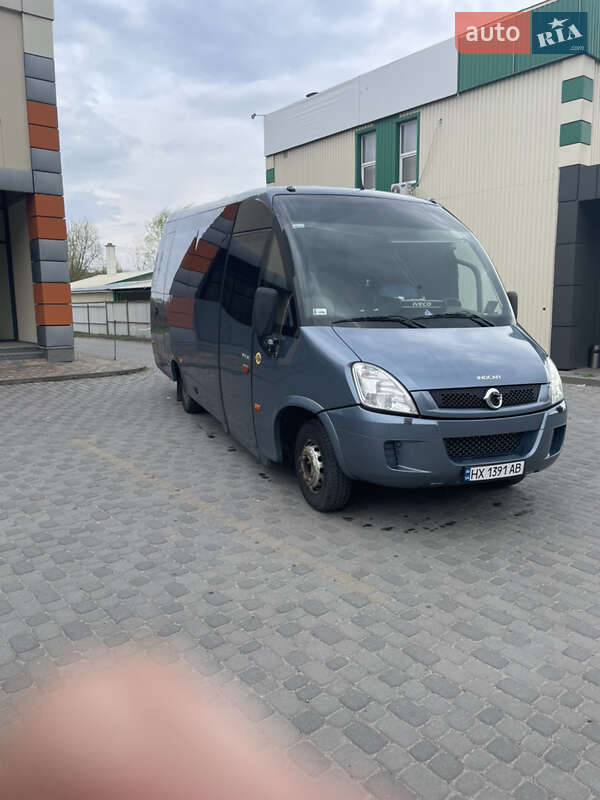 Туристический / Междугородний автобус Iveco Daily 2011 в Хмельницком фото 4 Туристический / Междугородний автобус Iveco Daily 2011 в Хмельницком