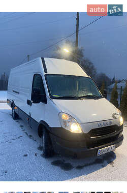Грузовой фургон Iveco Daily 2013 в Кременце