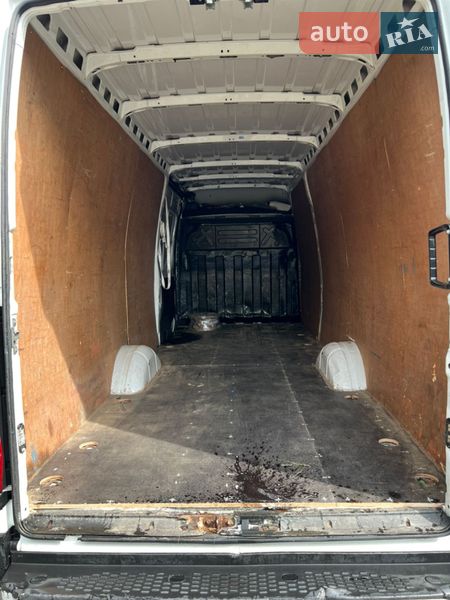 Вантажний фургон Iveco Daily 2015 в Самборі