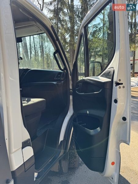 Эвакуатор Iveco Daily 2015 в Виннице