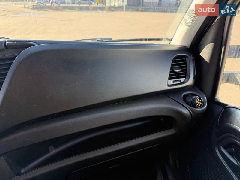 Автовоз Iveco Daily 2016 в Ковеле