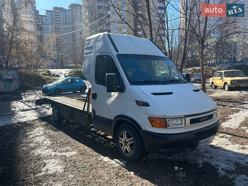 Автовоз Iveco Daily 2004 в Киеве