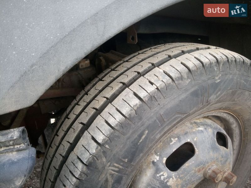 Вантажний фургон Iveco Daily 2005 в Києві фото 9 Вантажний фургон Iveco Daily 2005 в Києві