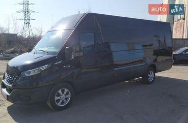 Вантажний фургон Iveco Daily 2021 в Рівному
