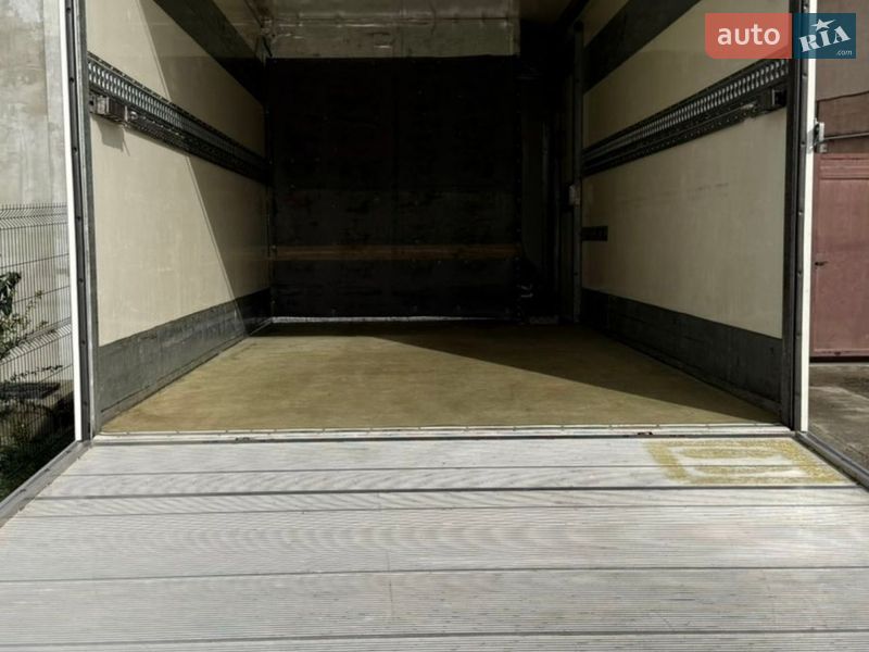 Грузовой фургон Iveco Daily 2016 в Николаеве