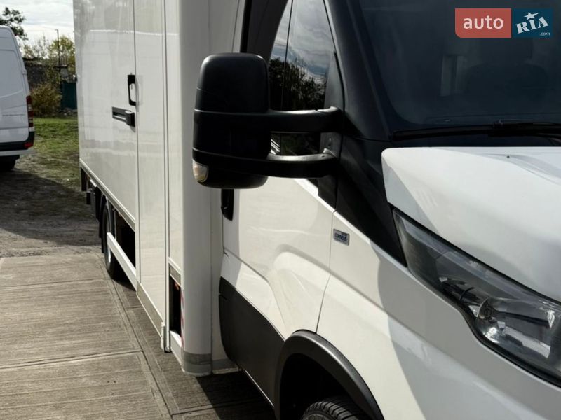 Грузовой фургон Iveco Daily 2016 в Николаеве